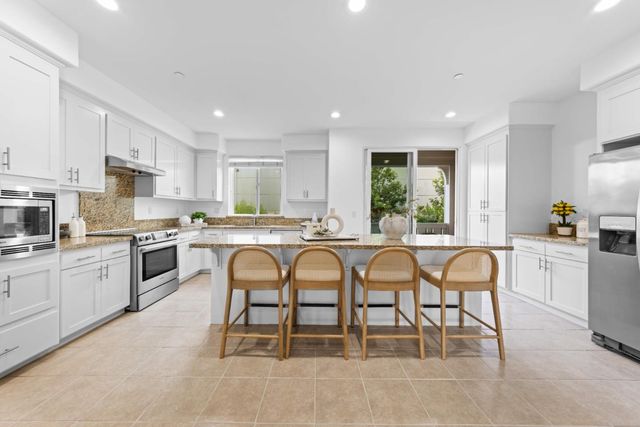 856 Sycamore Loop, Mountain View, CA 94043