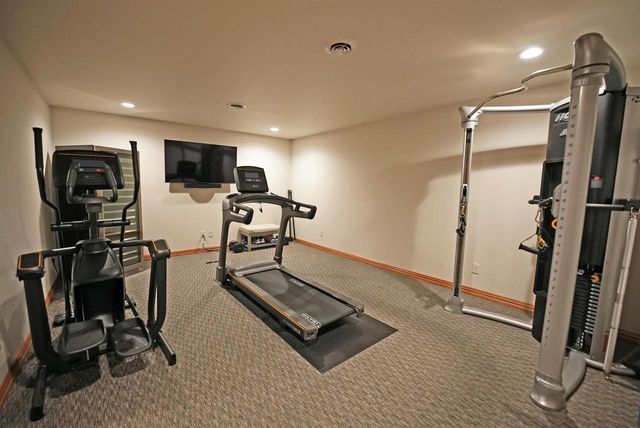 1064 CORONADO COURT, Hobart, WI 54155