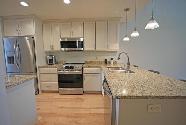 1064 CORONADO COURT, Hobart, WI 54155