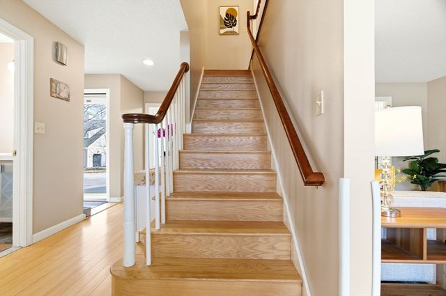 160 Pine St 11, Newton, MA 02466