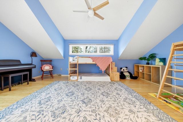 160 Pine St 11, Newton, MA 02466