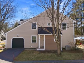 160 Pine St 11, Newton, MA 02466