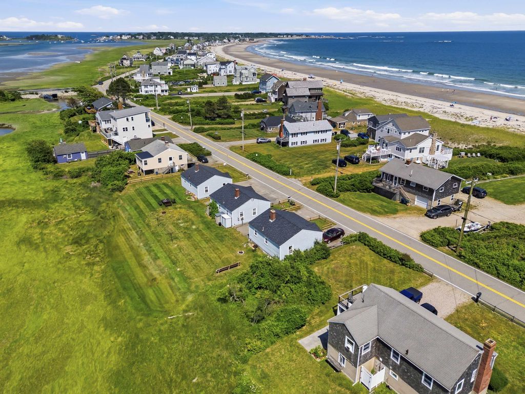 18-22 Fortunes Rocks Road, Biddeford, ME 04005 — exterior