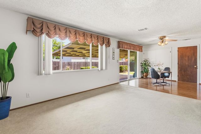 6543 Woodpark Way, Citrus Heights, CA 95621