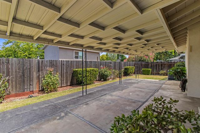 6543 Woodpark Way, Citrus Heights, CA 95621