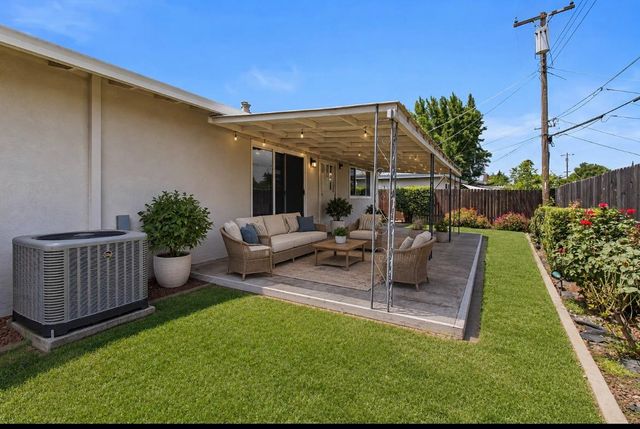 6543 Woodpark Way, Citrus Heights, CA 95621