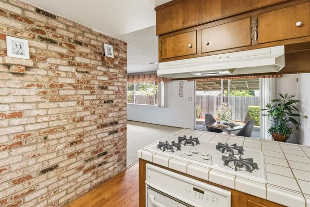 6543 Woodpark Way, Citrus Heights, CA 95621