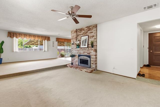 6543 Woodpark Way, Citrus Heights, CA 95621