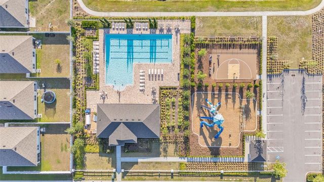 1009 GOLDEN SHINER AVENUE, Ruskin, FL 33570