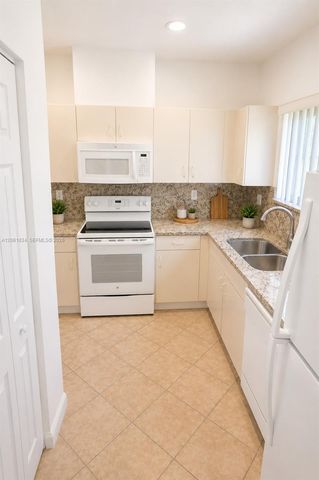 2603 NE 41st Circle 2603, Homestead, FL 33033