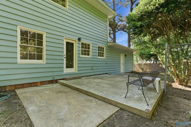 11309 Woodcrest Drive SE, Huntsville, AL 35803