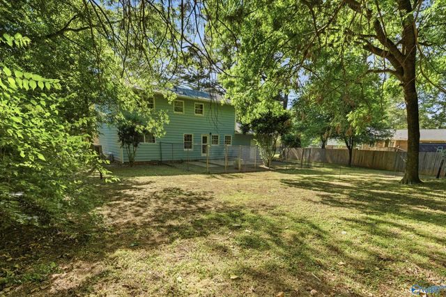 11309 Woodcrest Drive SE, Huntsville, AL 35803