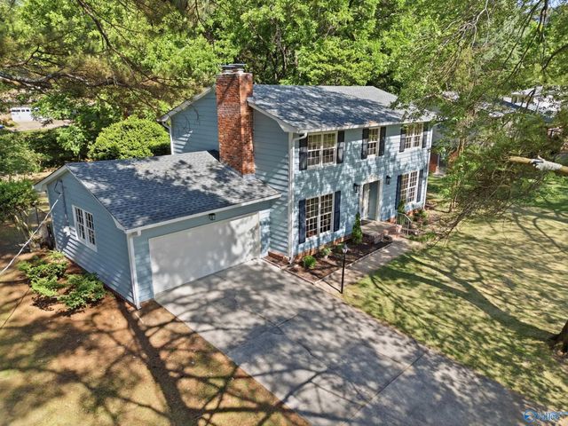 11309 Woodcrest Drive SE, Huntsville, AL 35803