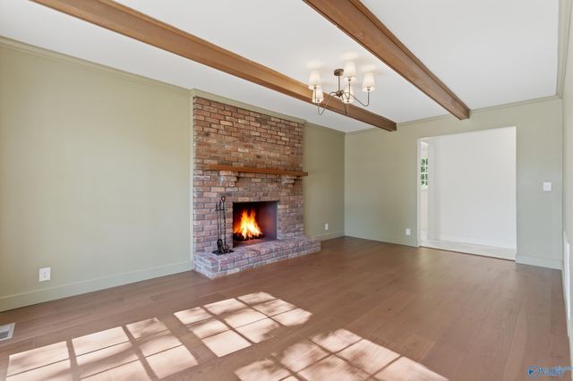 11309 Woodcrest Drive SE, Huntsville, AL 35803