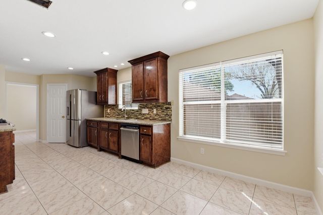 8515 Leafdale Drive, Humble, TX 77338