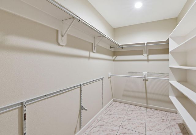 8515 Leafdale Drive, Humble, TX 77338