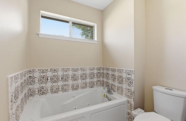 8515 Leafdale Drive, Humble, TX 77338