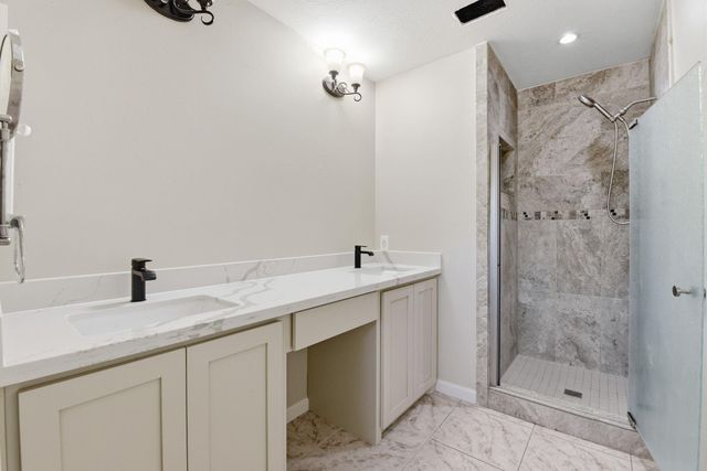 8515 Leafdale Drive, Humble, TX 77338