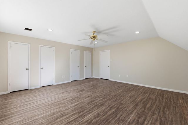 8515 Leafdale Drive, Humble, TX 77338