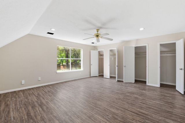 8515 Leafdale Drive, Humble, TX 77338