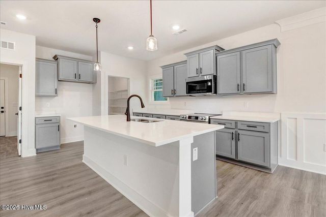 1017 Wood Creek Road NE, Leland, NC 28451