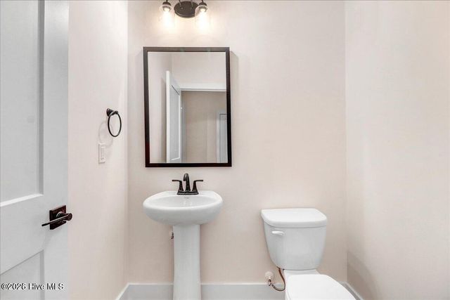 1017 Wood Creek Road NE, Leland, NC 28451