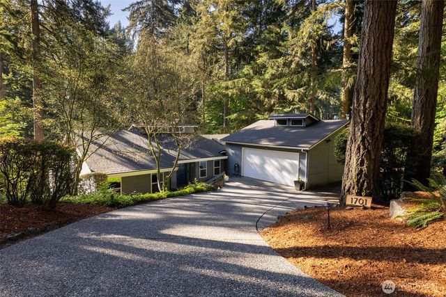 1701 Serena Lane NW, Gig Harbor, WA 98335