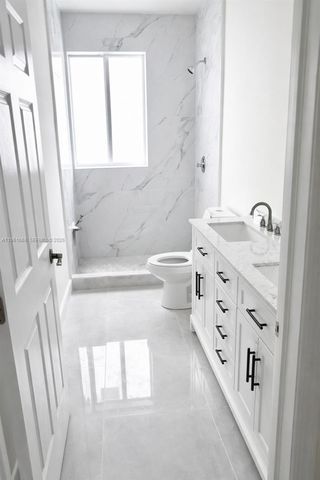 3079 NW Flagler Ter, Miami, FL 33125