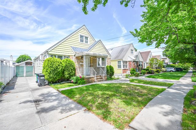 157-11 26th Avenue, Flushing, NY 11354