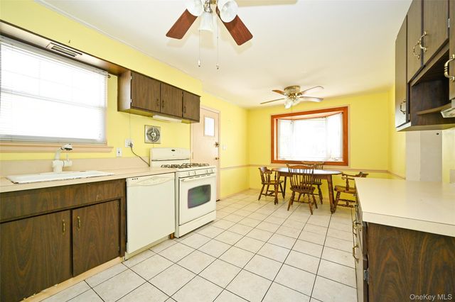 157-11 26th Avenue, Flushing, NY 11354