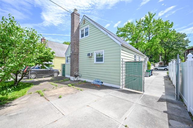 157-11 26th Avenue, Flushing, NY 11354
