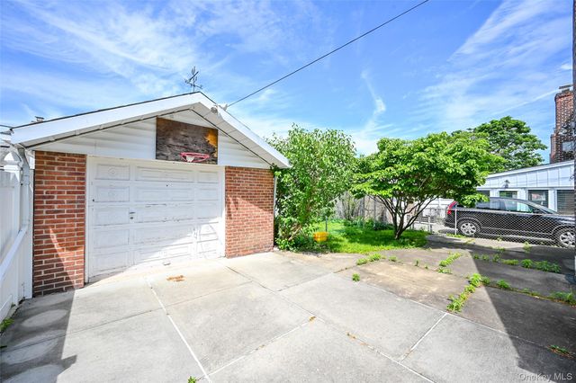 157-11 26th Avenue, Flushing, NY 11354