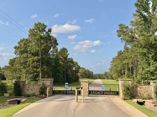 3234 Shadow Pine Drive, Larue, TX 75770