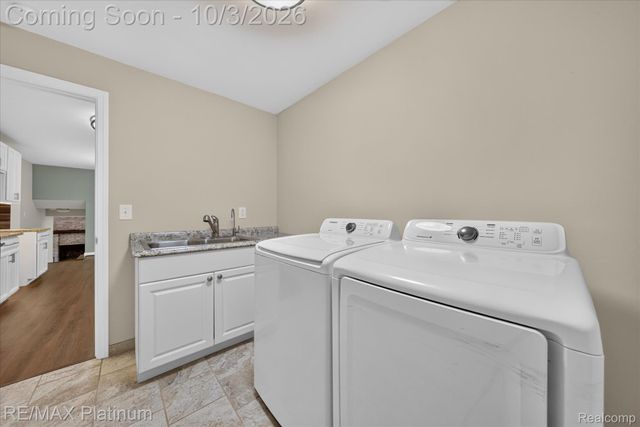 8808 N Christine Drive, Brighton Township, MI 48114