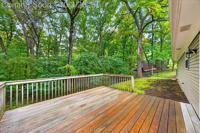 8808 N Christine Drive, Brighton Township, MI 48114