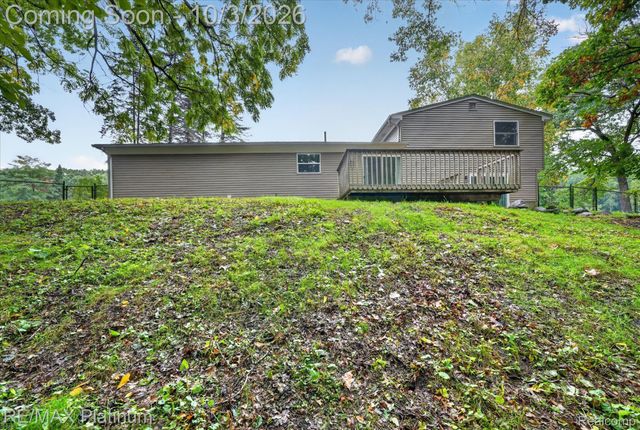 8808 N Christine Drive, Brighton Township, MI 48114