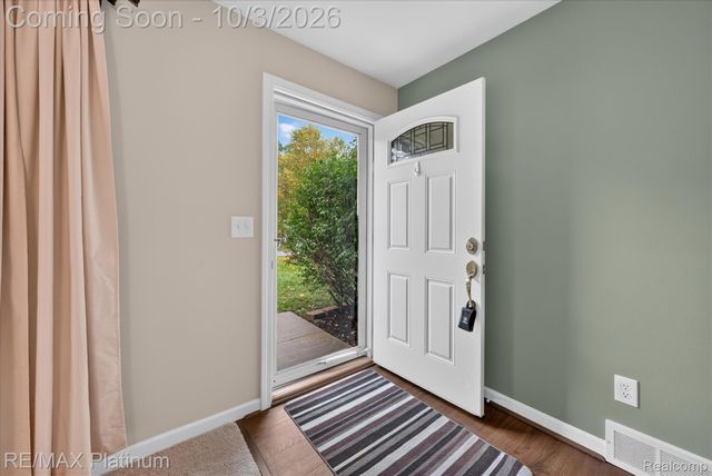 8808 N Christine Drive, Brighton Township, MI 48114
