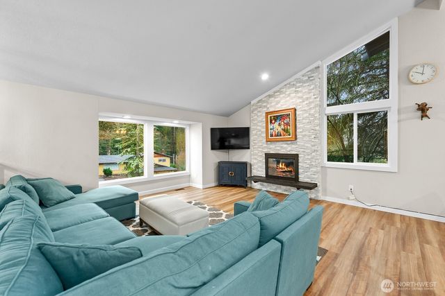 14326 NE 178th Street, Woodinville, WA 98072