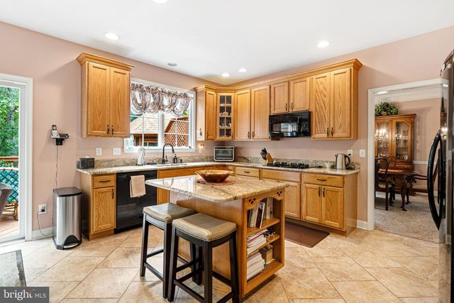 14 LOWBRIDGE PSGE, Medford, NJ 08055
