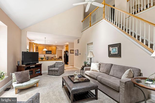 14 LOWBRIDGE PSGE, Medford, NJ 08055