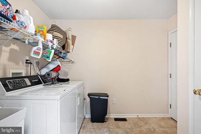 14 LOWBRIDGE PSGE, Medford, NJ 08055
