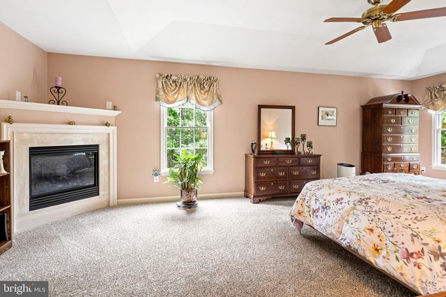 14 LOWBRIDGE PSGE, Medford, NJ 08055
