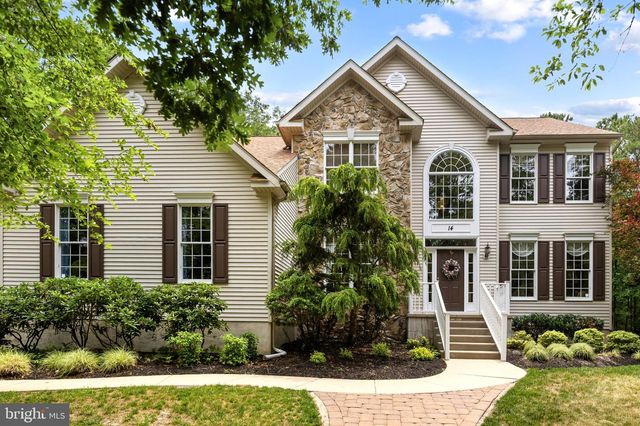 14 LOWBRIDGE PSGE, Medford, NJ 08055