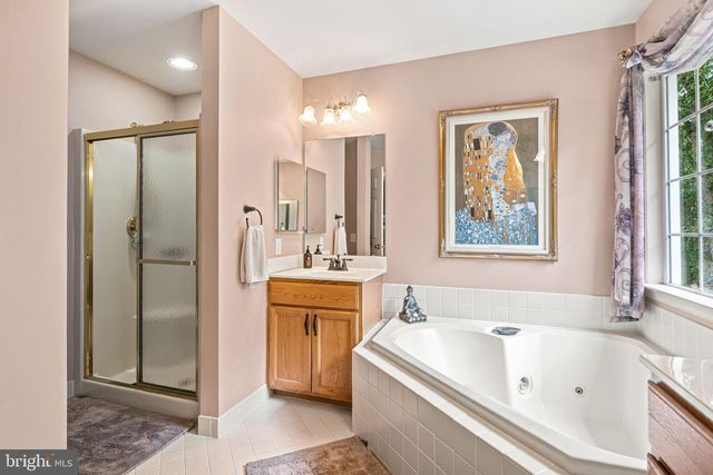 14 LOWBRIDGE PSGE, Medford, NJ 08055