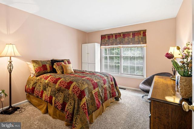 14 LOWBRIDGE PSGE, Medford, NJ 08055