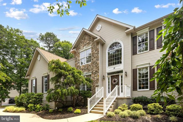14 LOWBRIDGE PSGE, Medford, NJ 08055