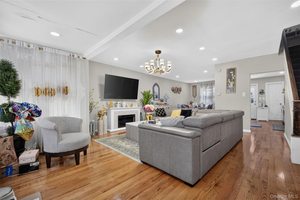 11634 131st Street, South Ozone Park, NY 11420 — photo 2