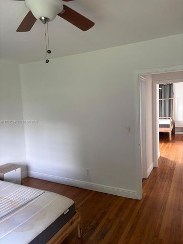 233 Madeira Ave 1, Coral Gables, FL 33134