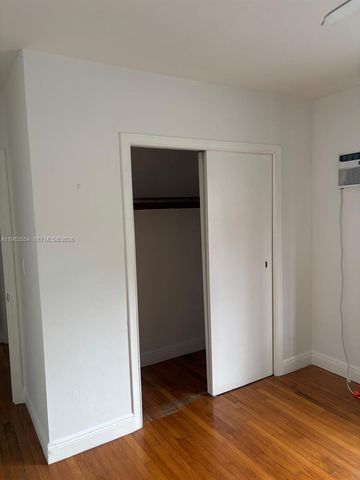 233 Madeira Ave 1, Coral Gables, FL 33134