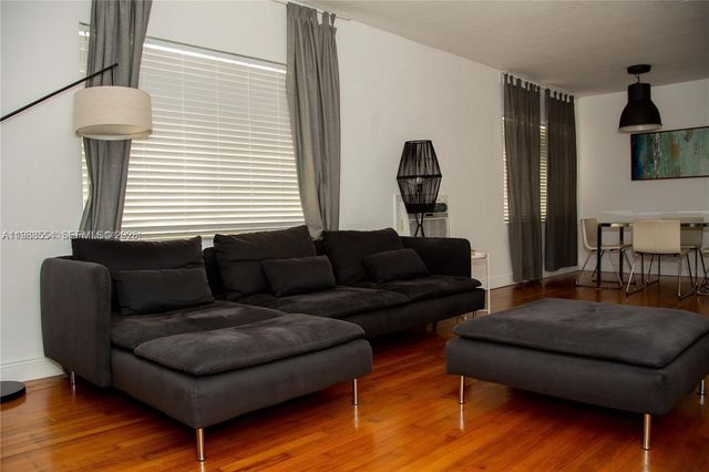 233 Madeira Ave 1, Coral Gables, FL 33134